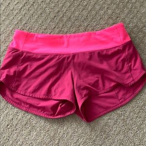 lululemon pink shorts